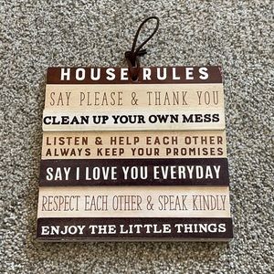 🛍 House Rules Wood Sign